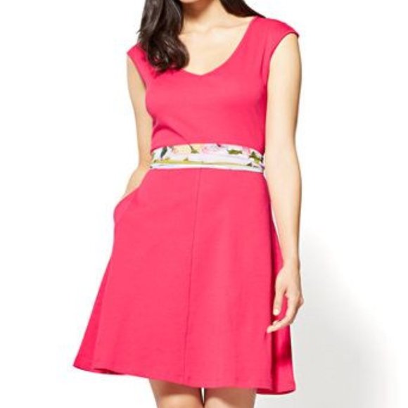 New York & Company Dresses & Skirts - NWT - New York & Company V-Neck White Cotton Flare Dress - Size M
